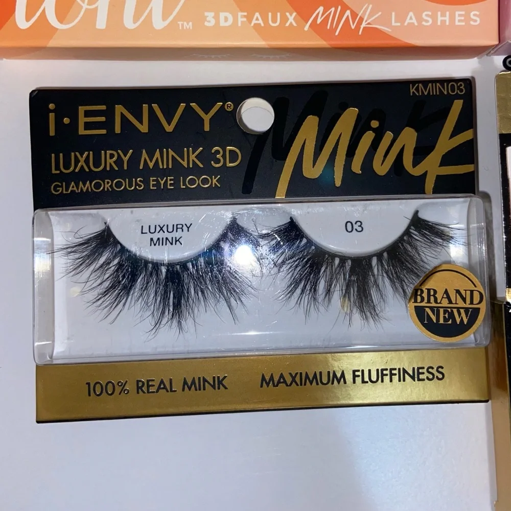 12 False 3D Lashes (Real & Faux Mink)